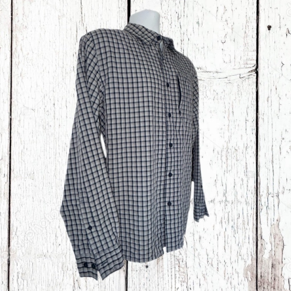 The North Face Men’s Plaid Long Sleeve Shirt XL Hidden Zip Pocket, Performance - Picture 3 of 11